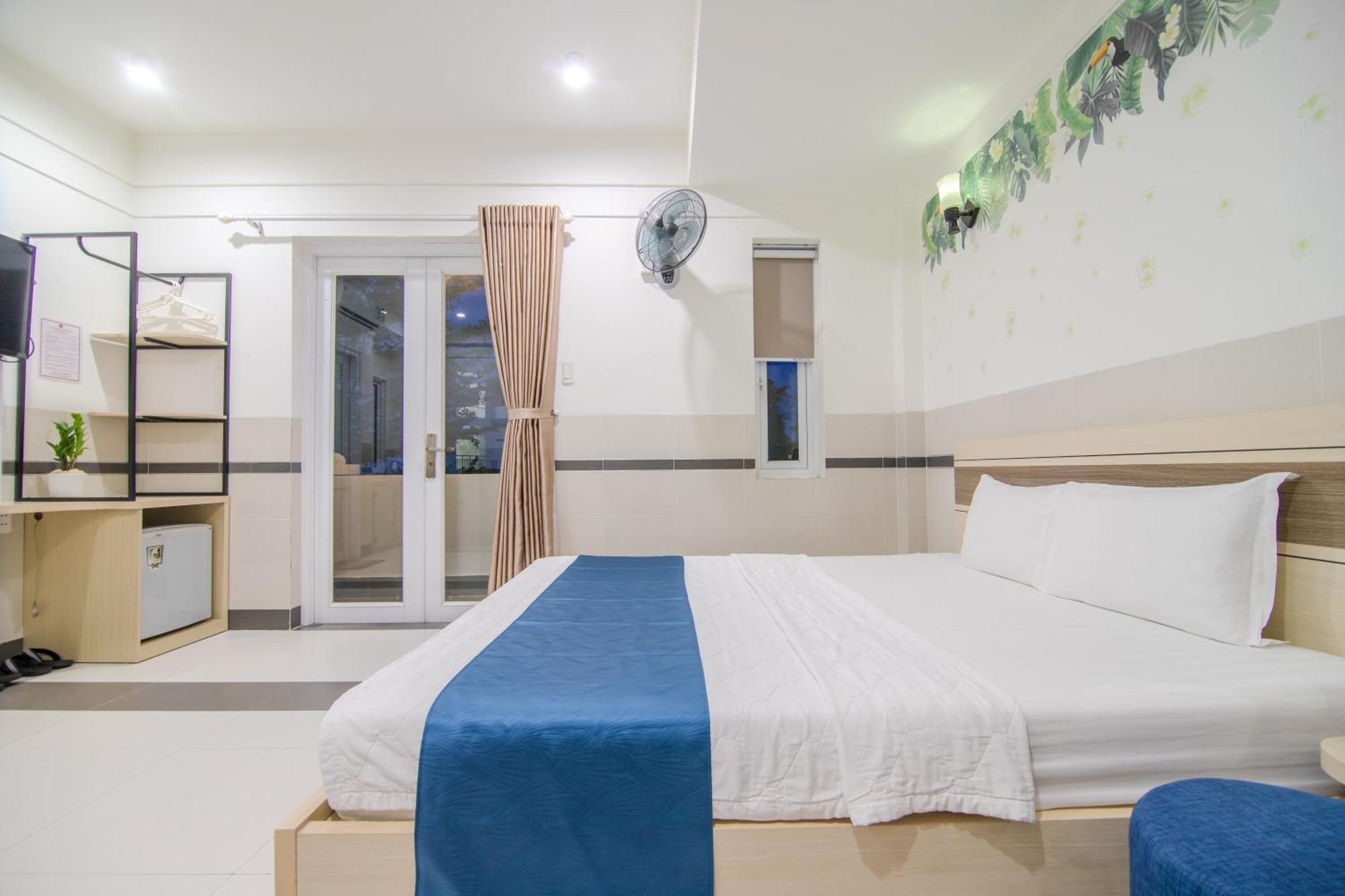 Bin Bin Hotel 5 - Near Lotte Mart D7 Cidade de Ho Chi Minh Exterior foto