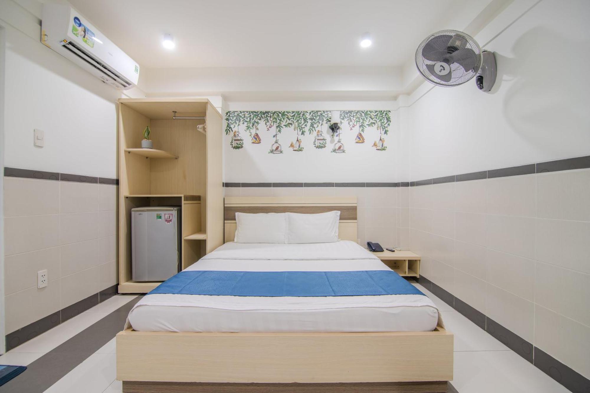 Bin Bin Hotel 5 - Near Lotte Mart D7 Cidade de Ho Chi Minh Exterior foto